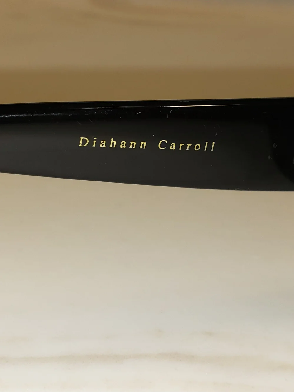 Diahann Carroll Women’s Black Sunglasses - 90's Classic Oval Frame